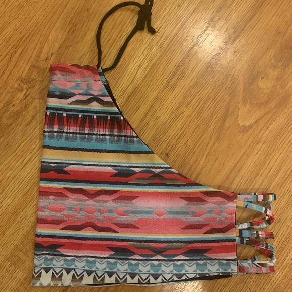 Warrior Within halter crop top - Picture 3 of 3
